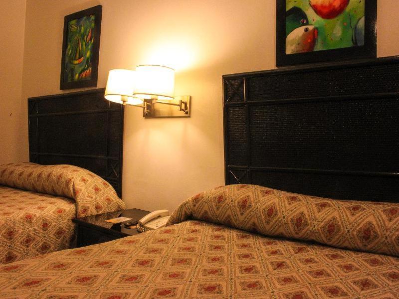 Napolitano Hotel Santo Domingo Room photo