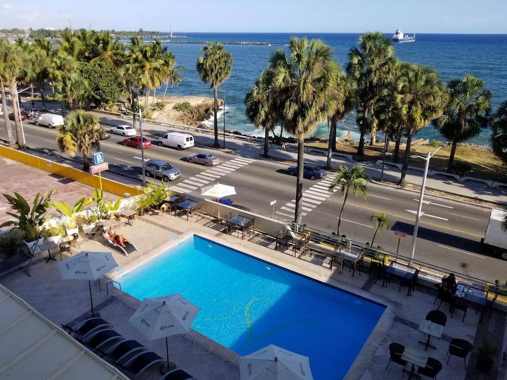 Napolitano Hotel Santo Domingo Exterior photo